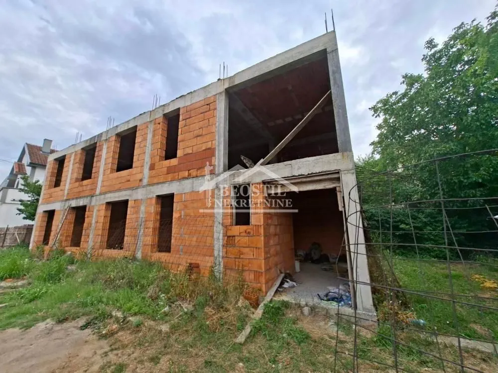 Prodaja, kuća, 218m², Vojvode Vlahovica, Beograd