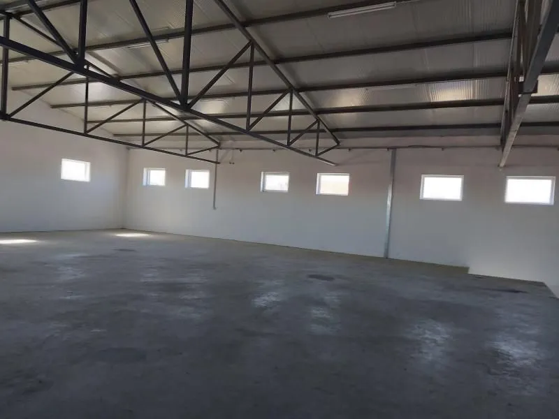 Rent, office space, 1500m², Batajnica, Beograd