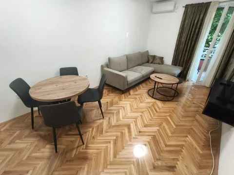 Rent, one bedroom apartment, 50m², Gintaš, Podgorica - image 6