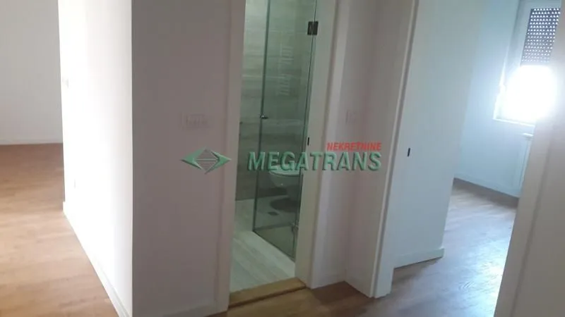 Prodaja, četvorosoban stan, 115m², Telep, Novi Sad Sve Podlokacije