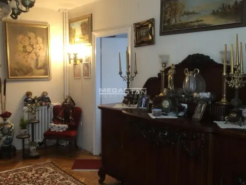 Prodaja, trosoban stan, 81m², Vračar Centar, Vračar Sve Podlokacije - image 2