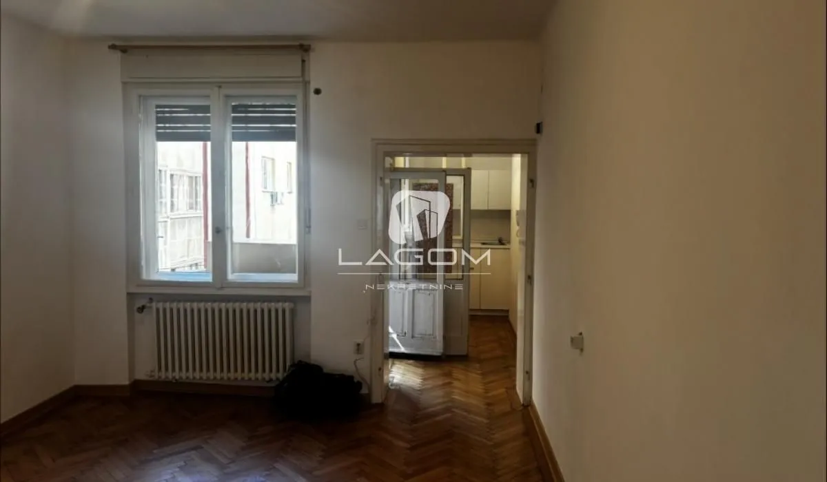 Izdavanje, trosoban stan, 89m², Stari Grad, Beograd