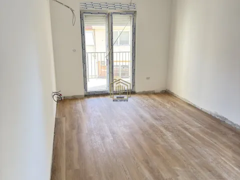 Prodaja, jednosoban stan, 56m², Podgorica, Crna Gora - image 1