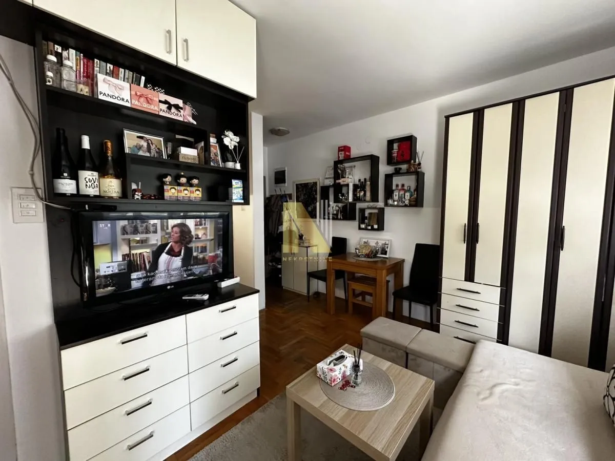 Prodaja, jednosoban stan, 26m², Podbara, Novi Sad Sve Podlokacije