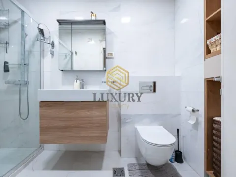 Izdavanje, dvosoban stan, 68m², Central Point, Podgorica - image 2