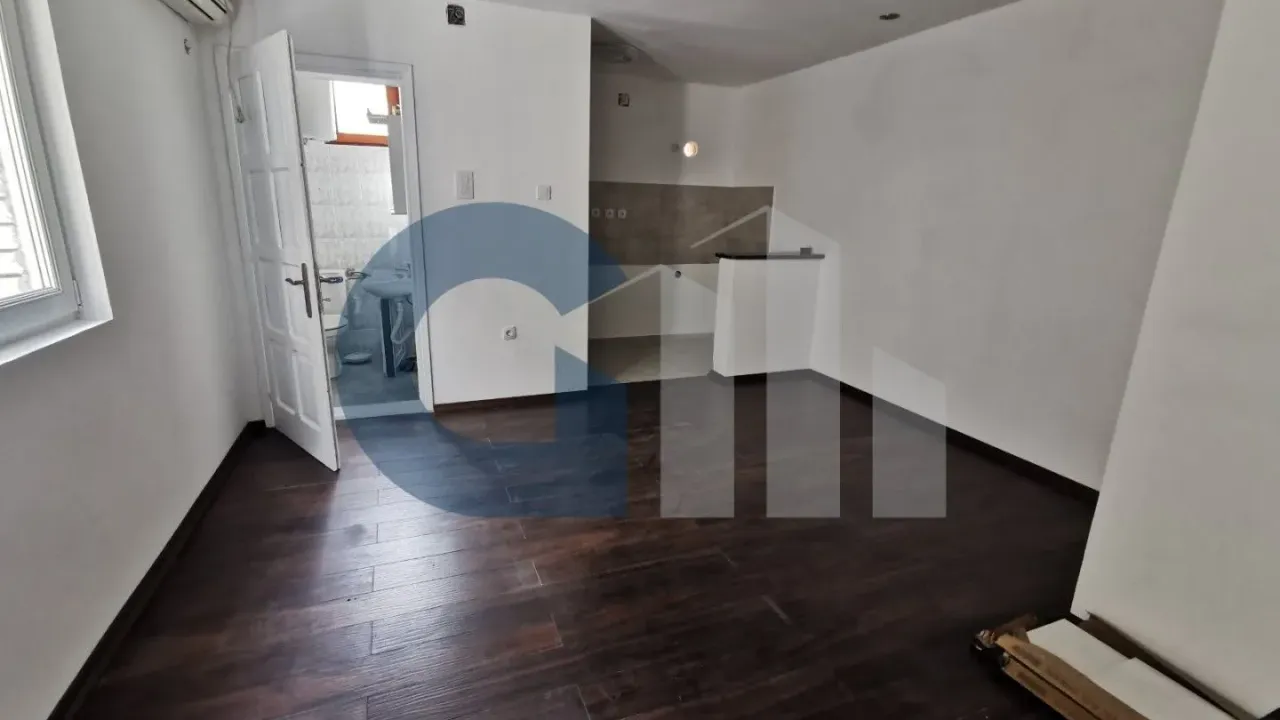 Prodaja, jednosoban stan, 33m², Zemun Meandri, Zemun Sve Podlokacije