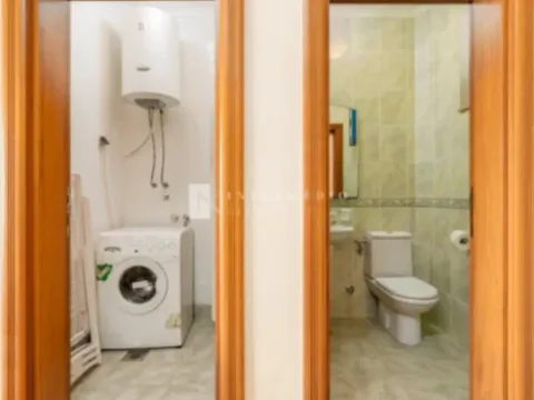 Izdavanje, jednosoban stan, 92m², Centar, Herceg Novi - image 11