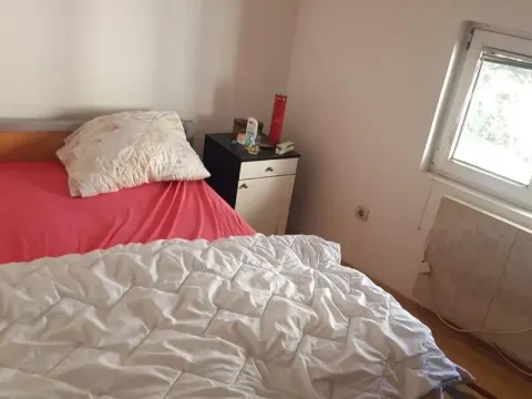 Prodaja, kuća, 81m², Zemun Kalvarija, Zemun Sve Podlokacije - image 7