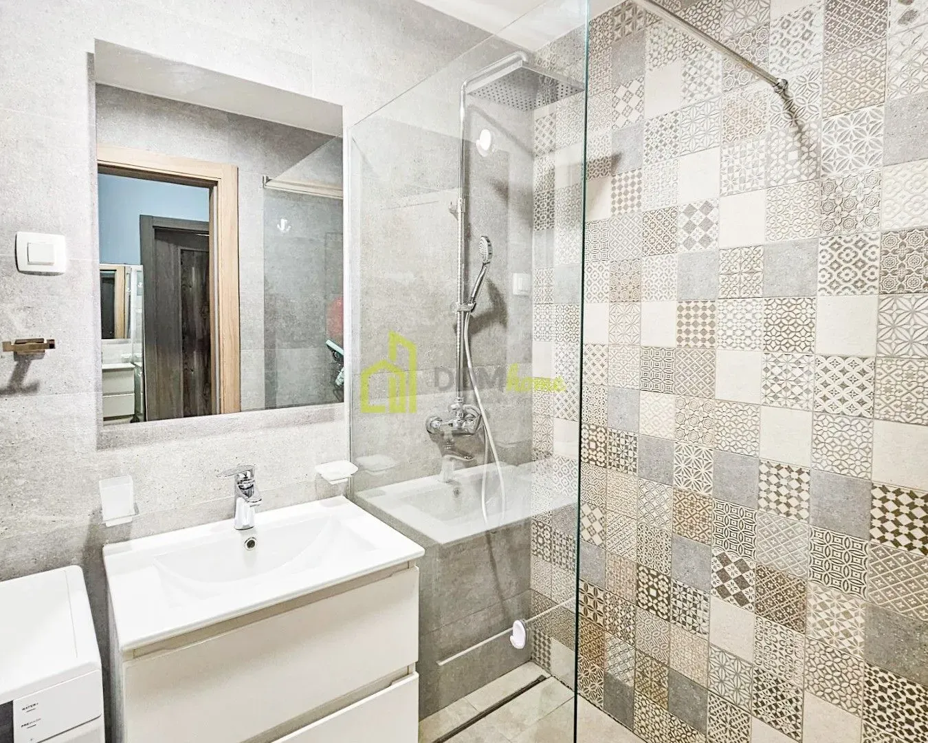 Izdavanje, jednosoban stan, 50m², Master Kvart, Podgorica