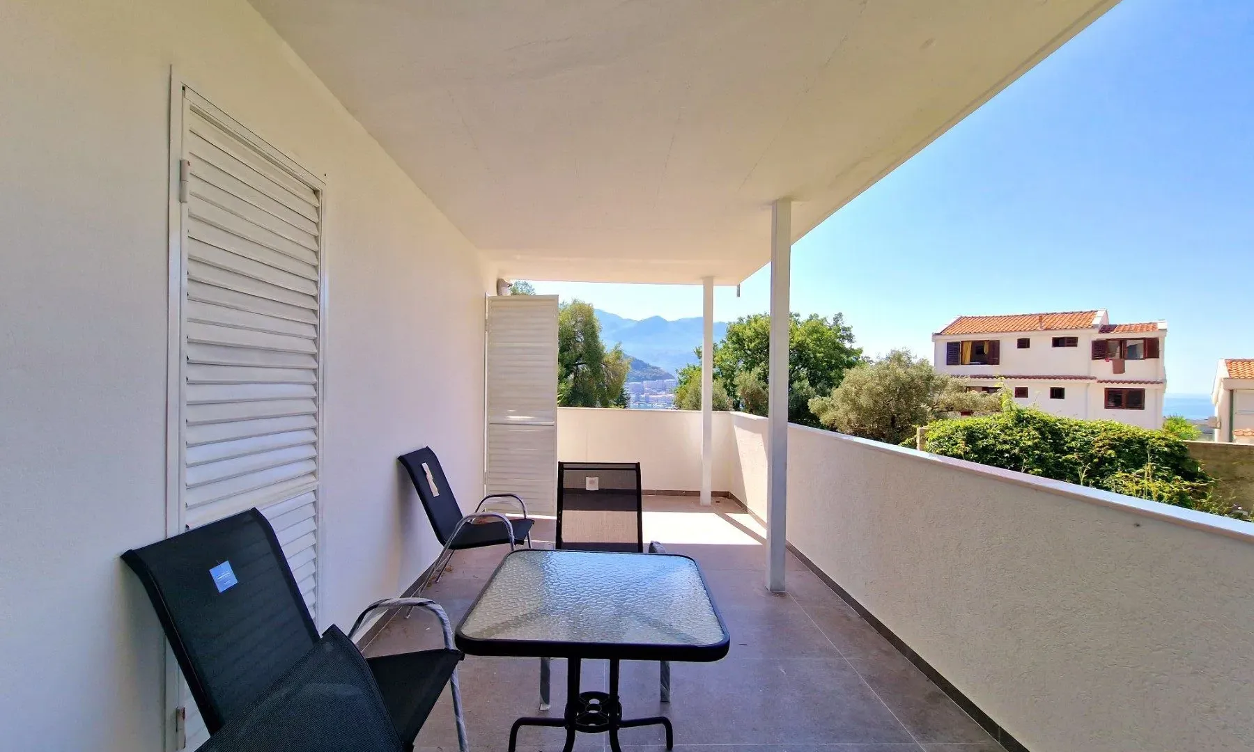 Prodaja, dvosoban stan, 70m², Bečići, Budva