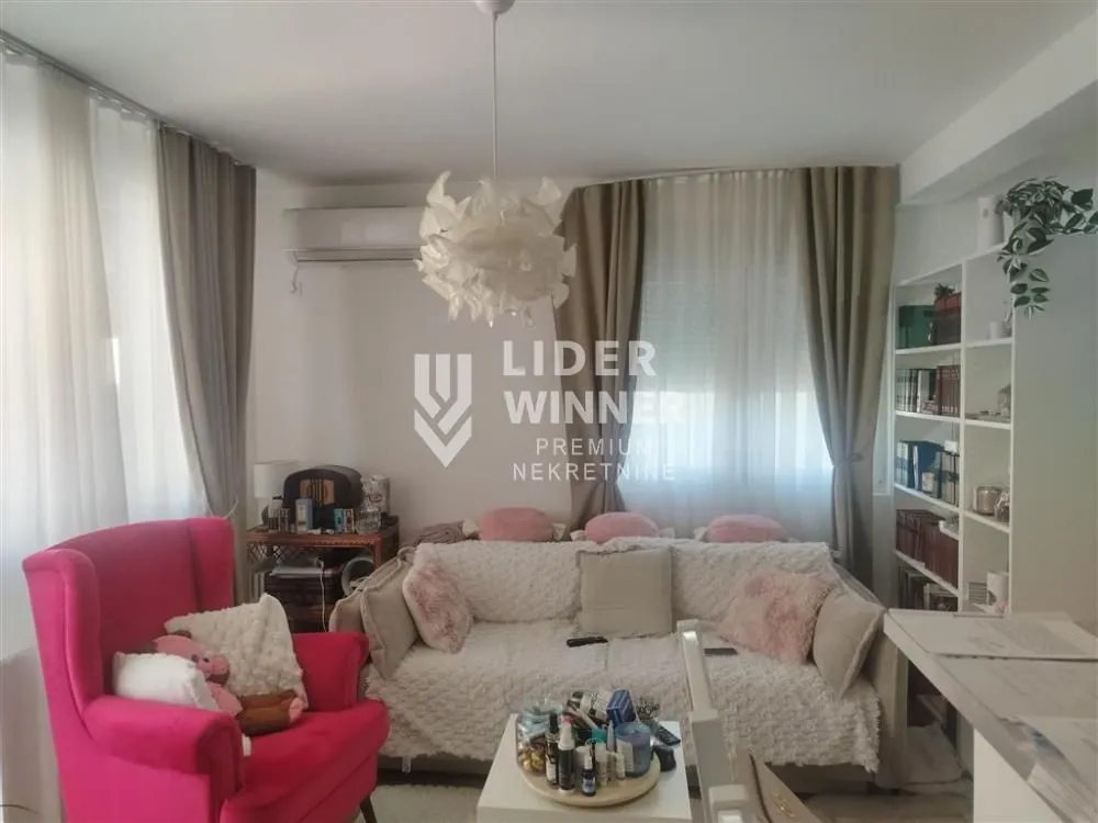 Sale, three bedroom apartment, 59m², Zvezdara Sve Podlokacije, Beograd