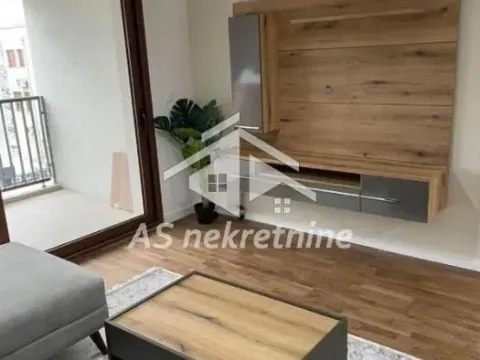 Izdavanje, trosoban stan, 84m², Zvezdarska Šuma, Zvezdara Sve Podlokacije - image 3