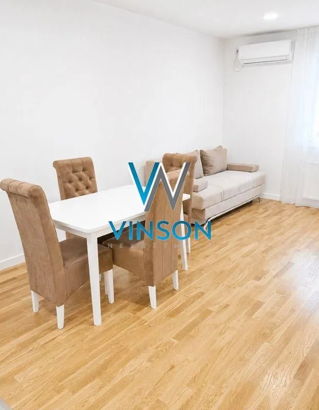 Izdavanje, jednosoban stan, 43m², Centar, Novi Sad