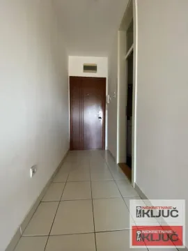 Izdavanje, garsonjera, 34m², Rotkvarija, Novi Sad Sve Podlokacije - image 6