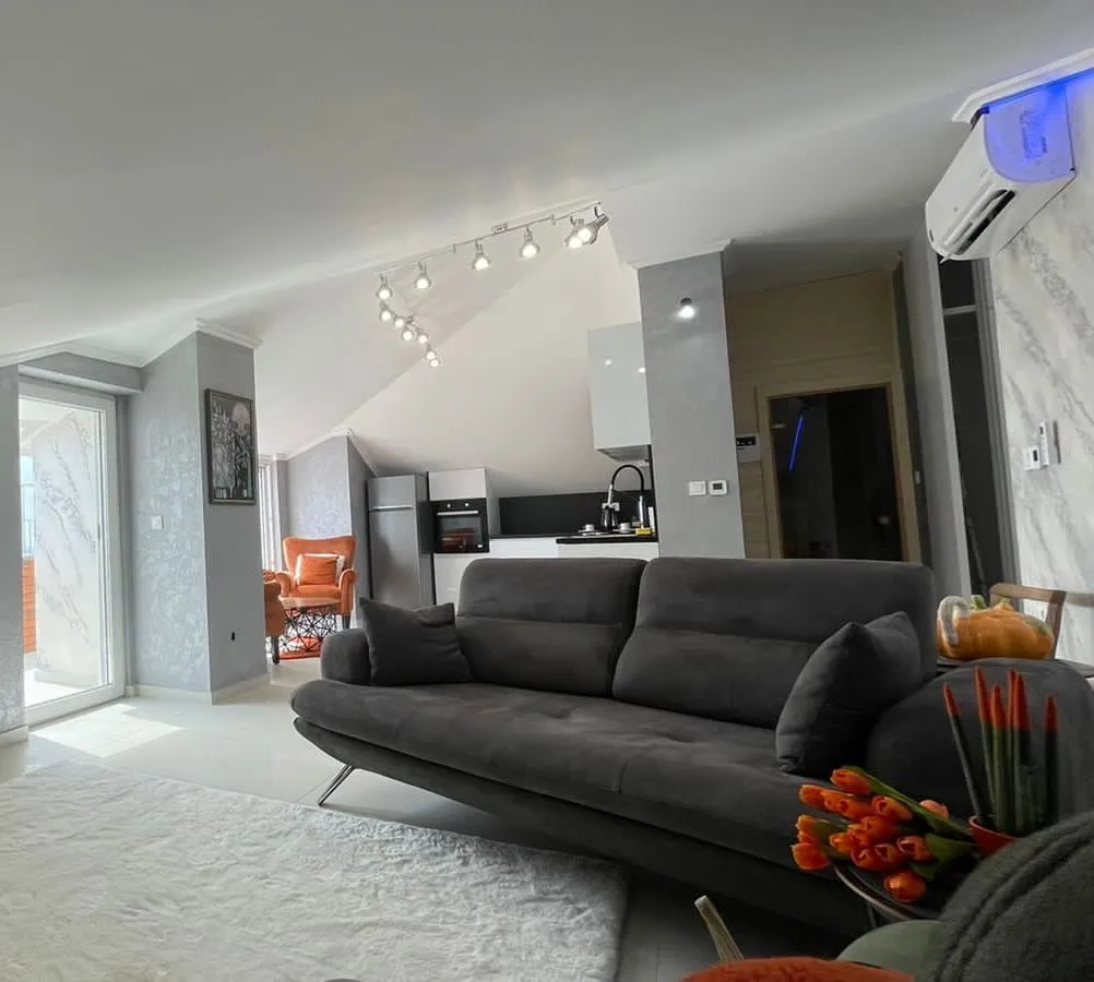 Sale, two bedroom apartment, 144m², Centar, Bar