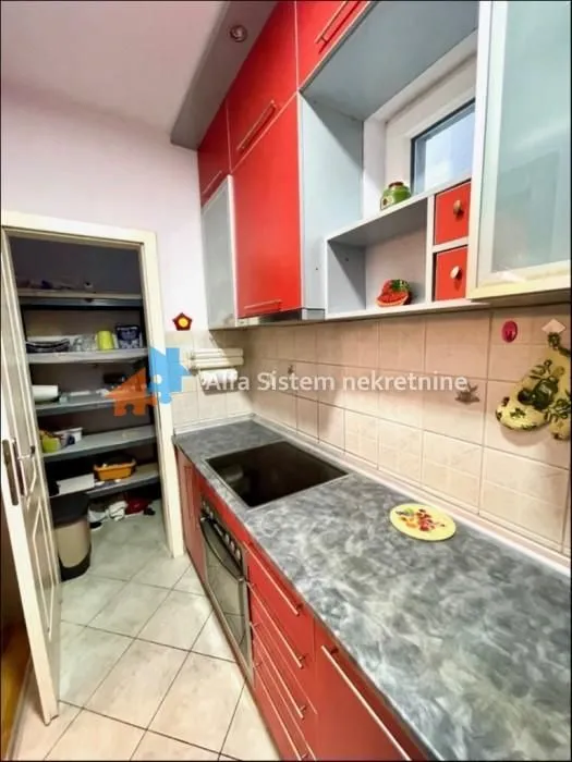 Izdavanje, trosoban stan, 65m², Zvezdara Sve Podlokacije, Beograd