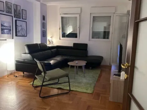 Izdavanje, jednosoban stan, 52m², City Kvart, Podgorica - image 3