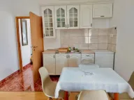 Izdavanje, jednosoban stan, 55m², Tološi, Podgorica - image 8