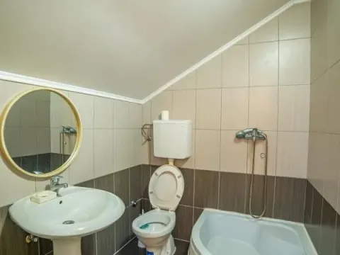 Prodaja, kuća, 140m², Beočin, Srbija - image 21