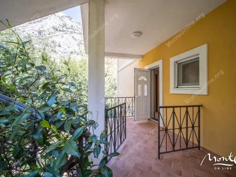 Prodaja, jednosoban stan, 63m², Orahovac, Kotor - image 35