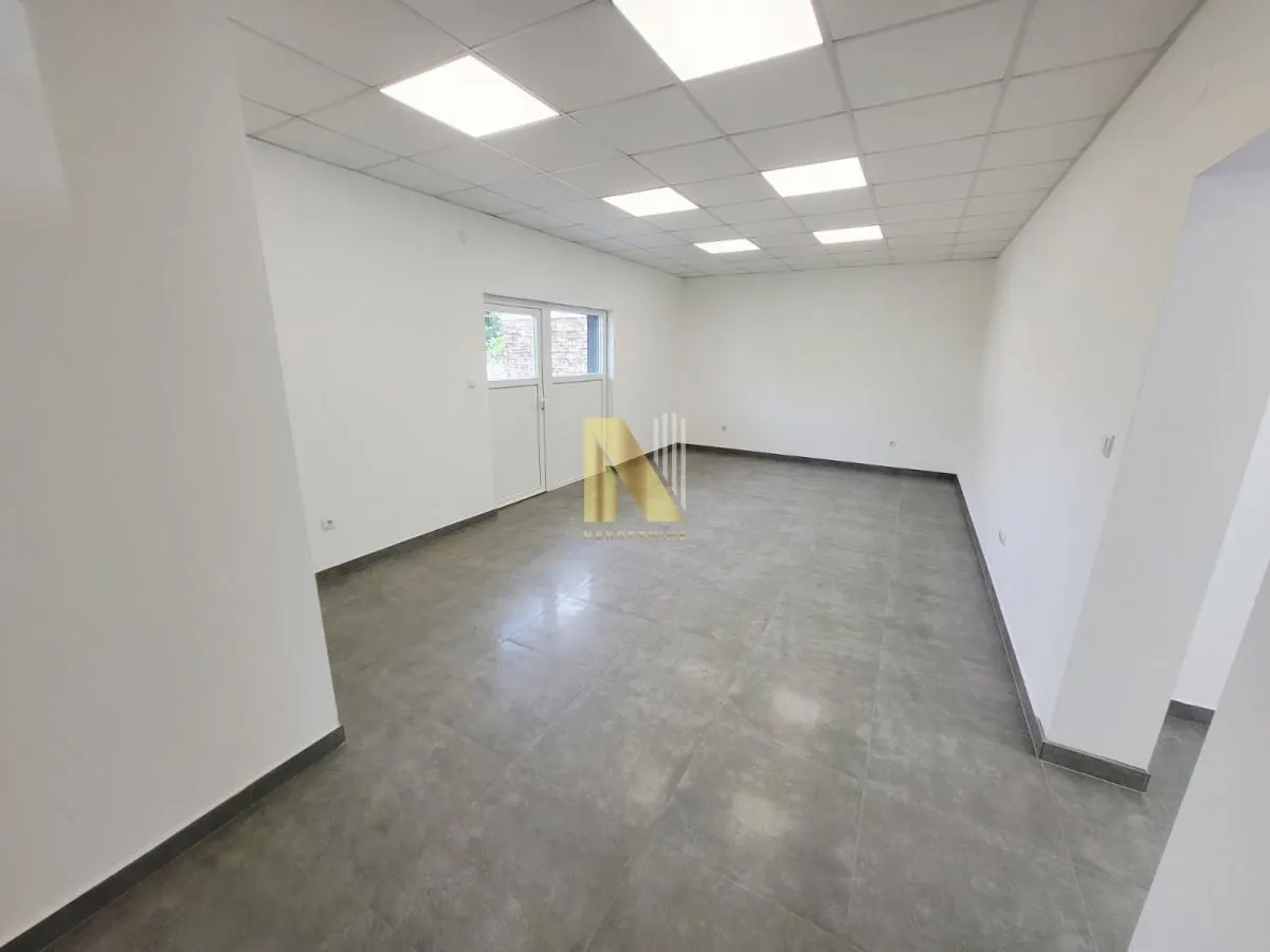 Izdavanje, poslovni prostor, 80m², Klisa, Novi Sad Sve Podlokacije