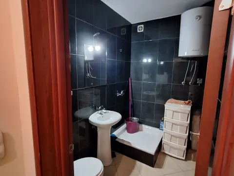 Prodaja, stan, 84m², Pejton, Podgorica - image 9