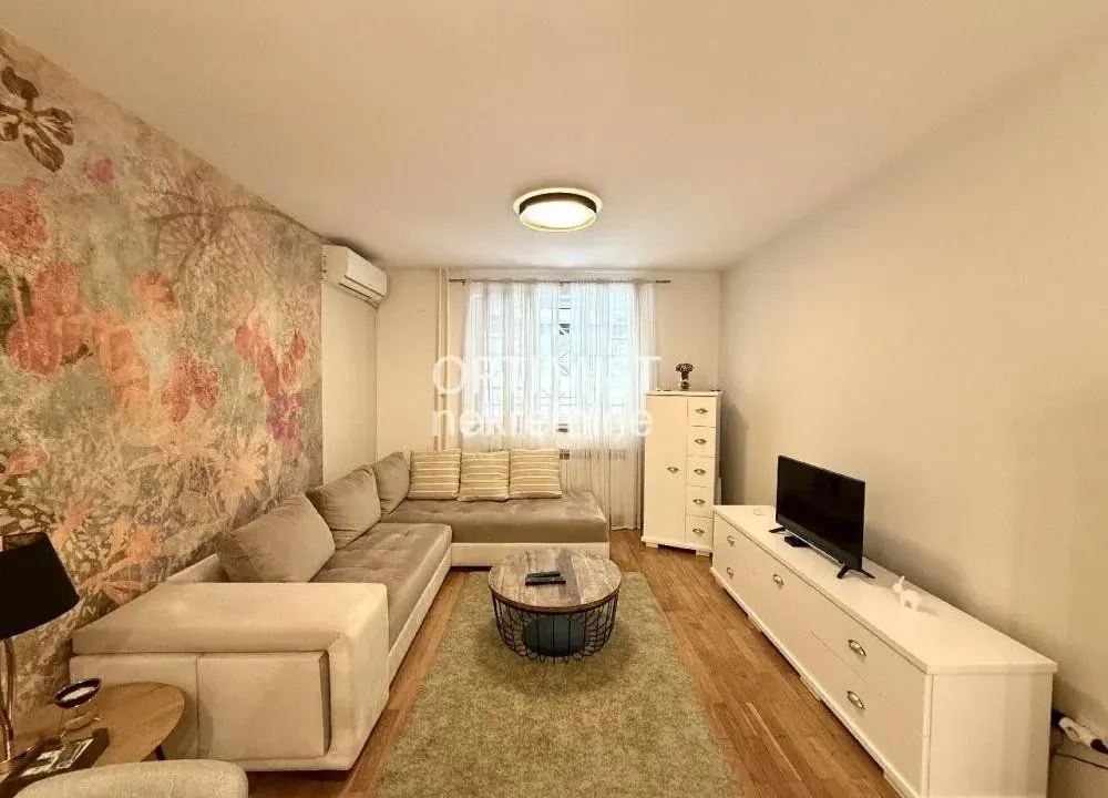 Izdavanje, dvosoban stan, 45m², Stari Grad, Beograd