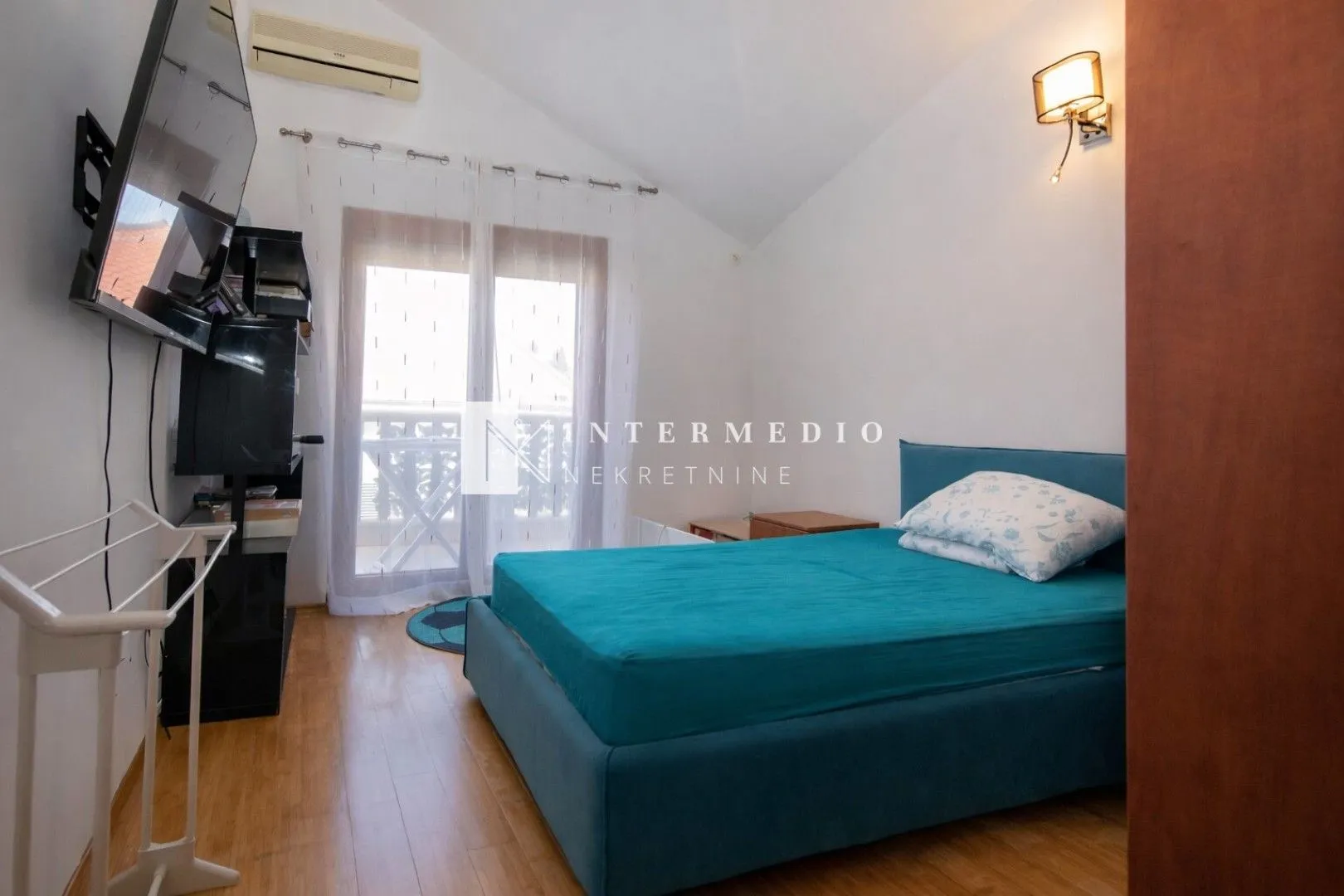 Rent, four bedroom apartment, 137m², Topla, Herceg Novi