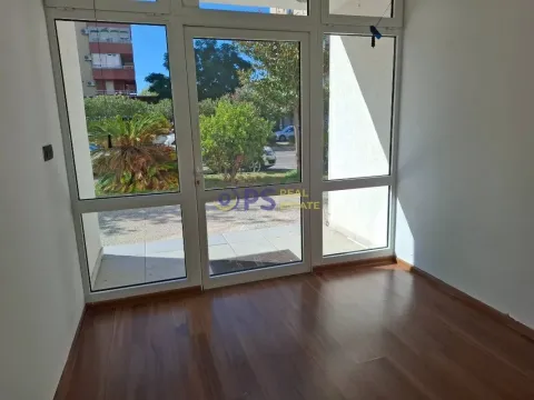 Prodaja, poslovni prostor, 73m², Bar, Crna Gora - image 3