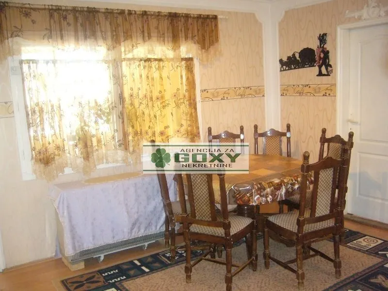Prodaja, kuća, 270m², Altina, Beograd
