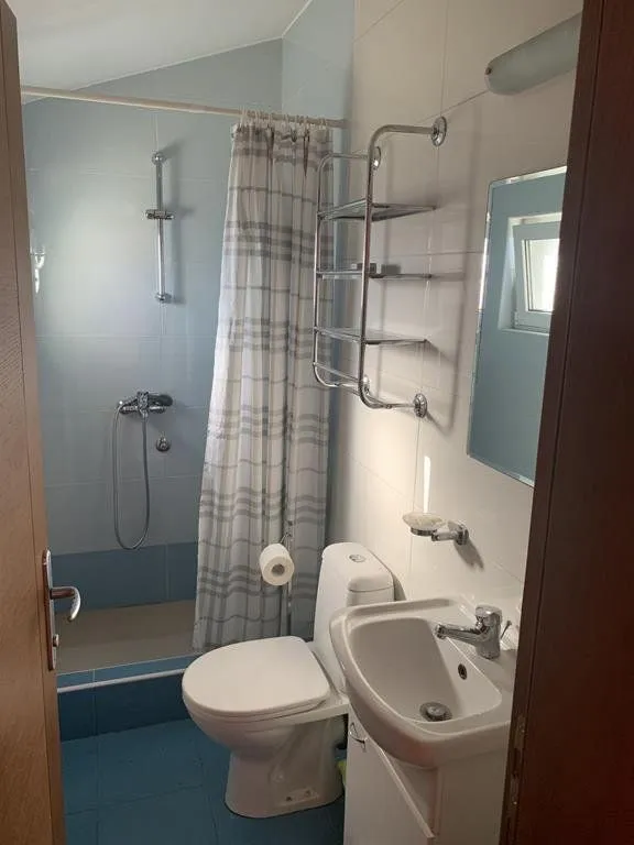Rent, house, 240m², Donja Gorica, Podgorica