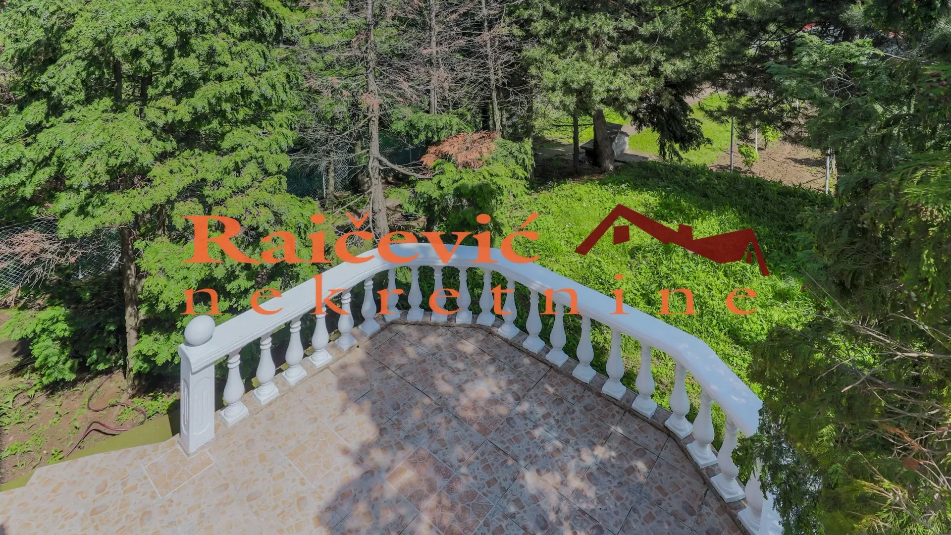 Prodaja, kuća, 370m², Voždovac Sve Podlokacije, Beograd