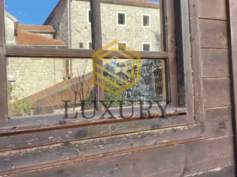 Prodaja, kuća, 230m², Prčanj, Kotor - image 3