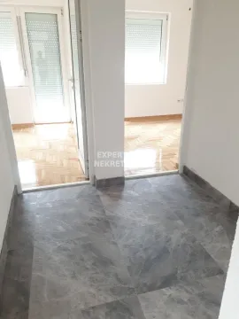Sale, house, 250m², Čukarica, Beograd - image 12