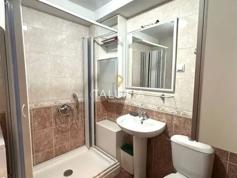 Rent, two bedroom apartment, 62m², Blok 9, Podgorica - image 7