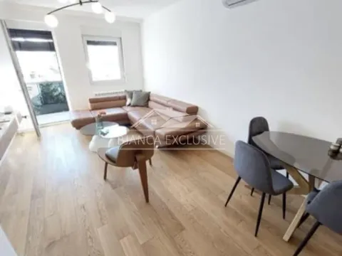 Sale, three bedroom apartment, 63m², Neimar, Vračar Sve Podlokacije - image 3