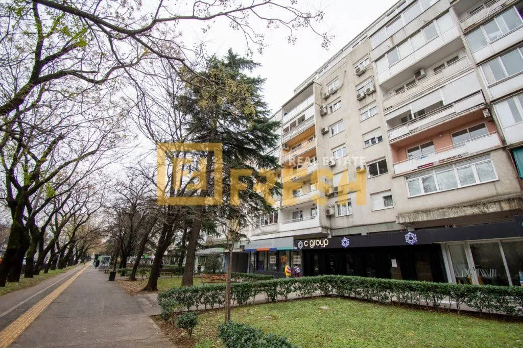 Izdavanje, poslovni prostor, 120m², Preko Morače, Podgorica