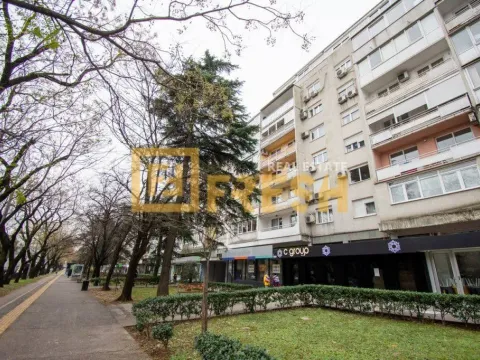 Izdavanje, poslovni prostor, 120m², Preko Morače, Podgorica