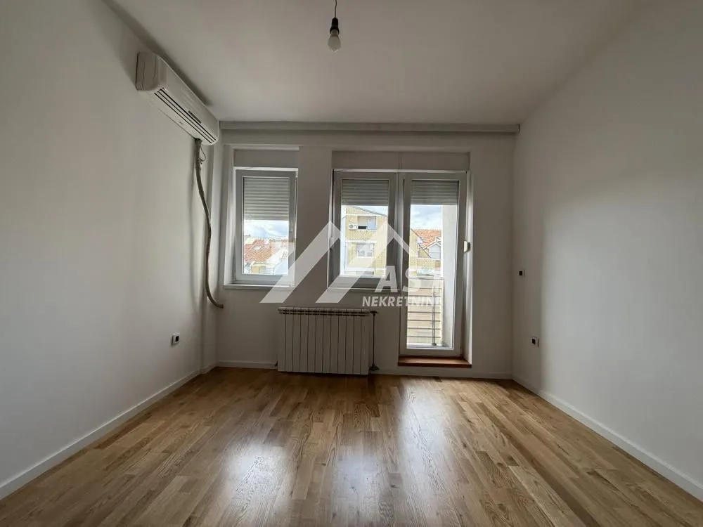 Izdavanje, četvorosoban stan, 80m², Bulevar Oslobodjenja, Novi Sad Sve Podlokacije