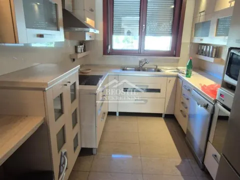 Rent, house, 319m², Julino Brdo, Beograd - image 2