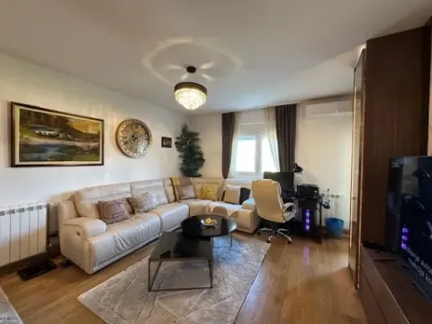 Prodaja, dvosoban stan, 77m², New City, Podgorica - image 2