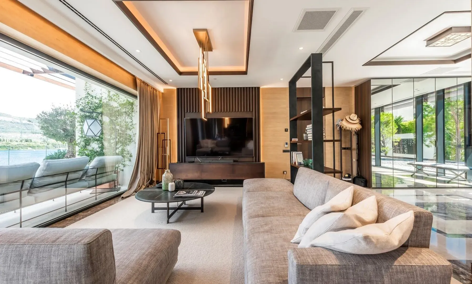 Sale, four bedroom apartment, 500m², Đuraševići, Tivat