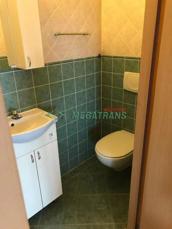 Izdavanje, trosoban stan, 97m², Novi Beograd Blok 29, Novi Beograd Sve Podlokacije