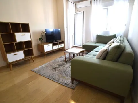 Izdavanje, jednosoban stan, 46m², City Kvart, Podgorica - image 4