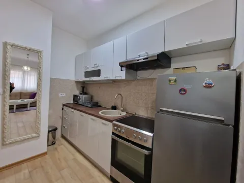 Izdavanje, garsonjera, 30m², Budva, Crna Gora - image 4