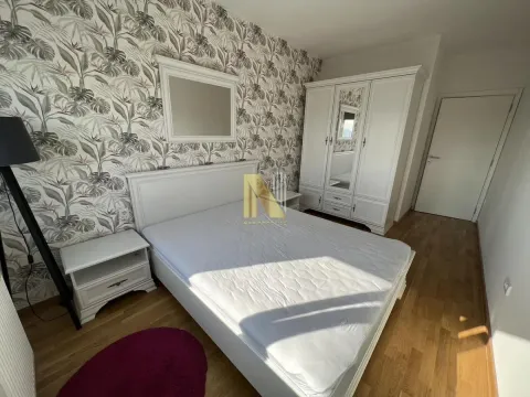Izdavanje, trosoban stan, 65m², Salajka, Novi Sad Sve Podlokacije - image 4