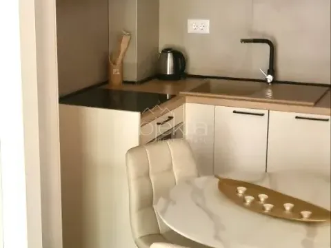Izdavanje, stan, 25m², Kotor, Crna Gora - image 3