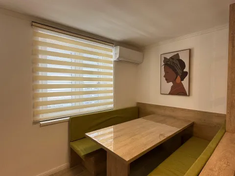 Izdavanje, dvosoban stan, 70m², Centar, Tivat - image 13