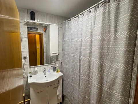 Rent, two bedroom apartment, 58m², Ljubović, Podgorica - image 8