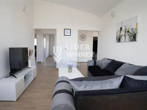 Izdavanje, četvorosoban stan, 125m², Cerak, Beograd - image 2